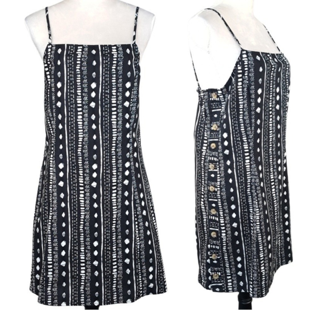 Forever 21 Strappy Short Dress L Black & Whiteโ Pullover Linen Blend Side Button